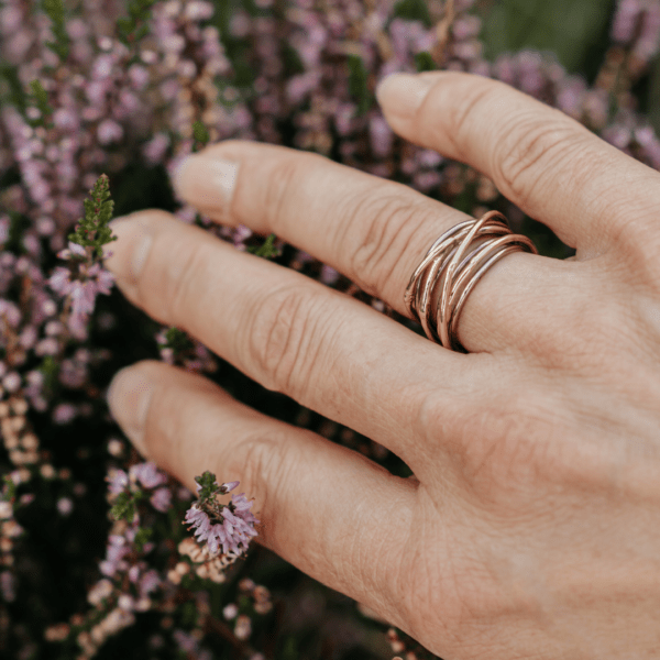 Entwinded love, gouden wikkelring - Afbeelding 2